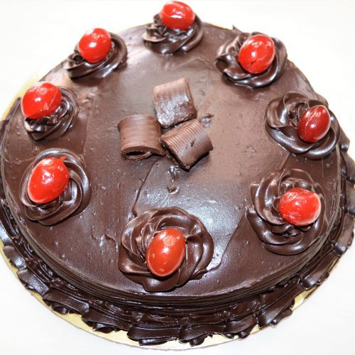 Chocolate Truffle Cake Buy from CakeWal - Indulge in Delicious Online Cake,  Muffins, and Popsicles | Order Now! LeeBakes