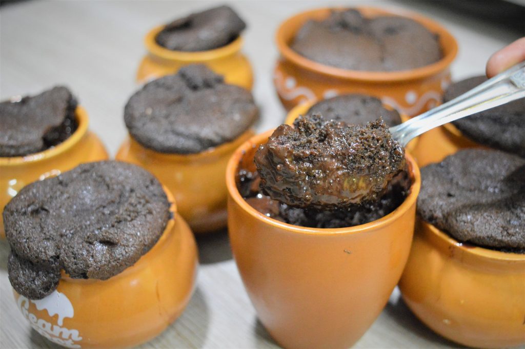 Kulhad Chocolate Cake