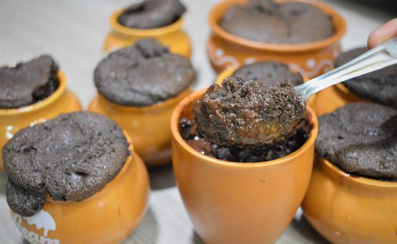 Kulhad Chocolate Cake