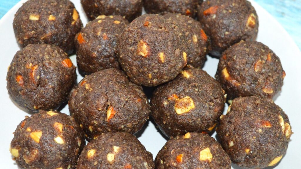 Ragi laddu