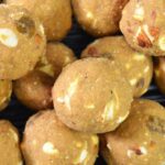 Singhara Atta Laddu